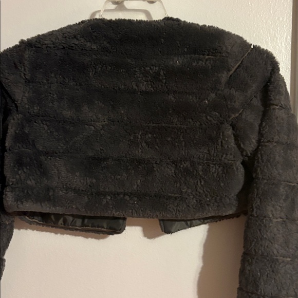 Faux fur crop jacket - Picture 4 of 4